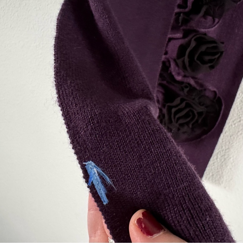 Vera Wang Soft Knit Fashion Scarf Floral Fabric Deep Purple Beet Accessory - Picture 5 of 7